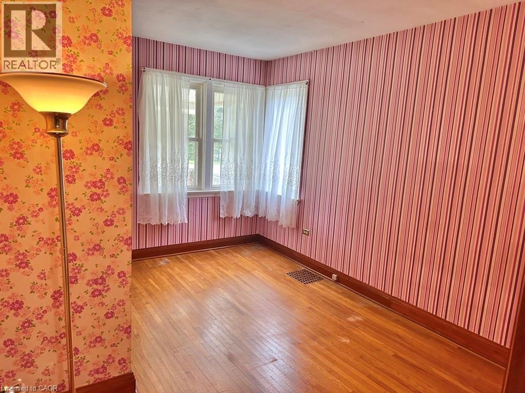 165 Highway 6, Simcoe, ON - Indoor Photo Showing Other Room