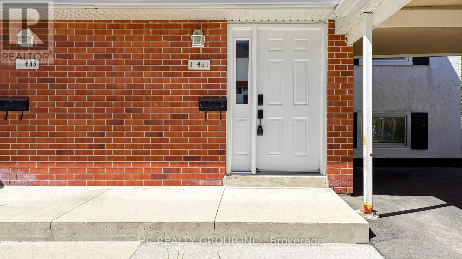 1 - 433 Keats Way, Waterloo, ON - Outdoor With Exterior