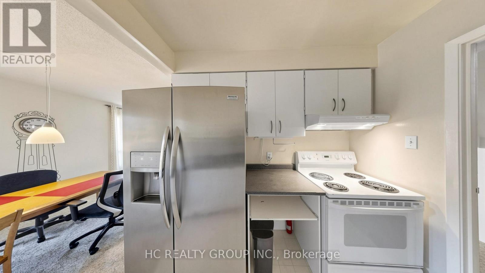 1 - 433 Keats Way, Waterloo, ON - Indoor Photo Showing Kitchen
