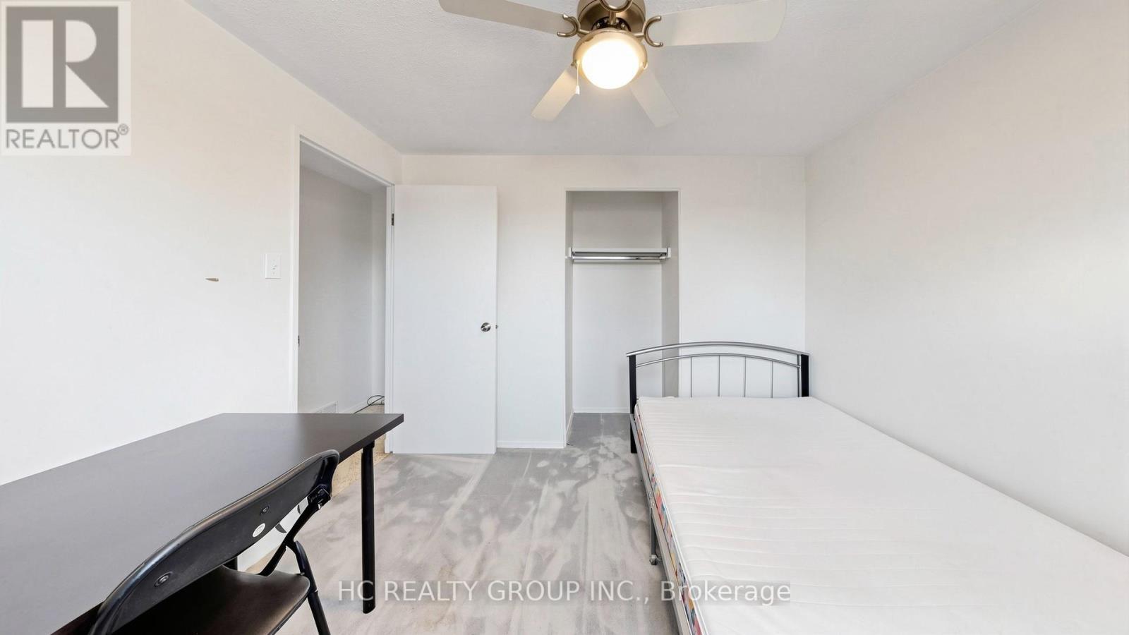 1 - 433 Keats Way, Waterloo, ON - Indoor Photo Showing Bedroom