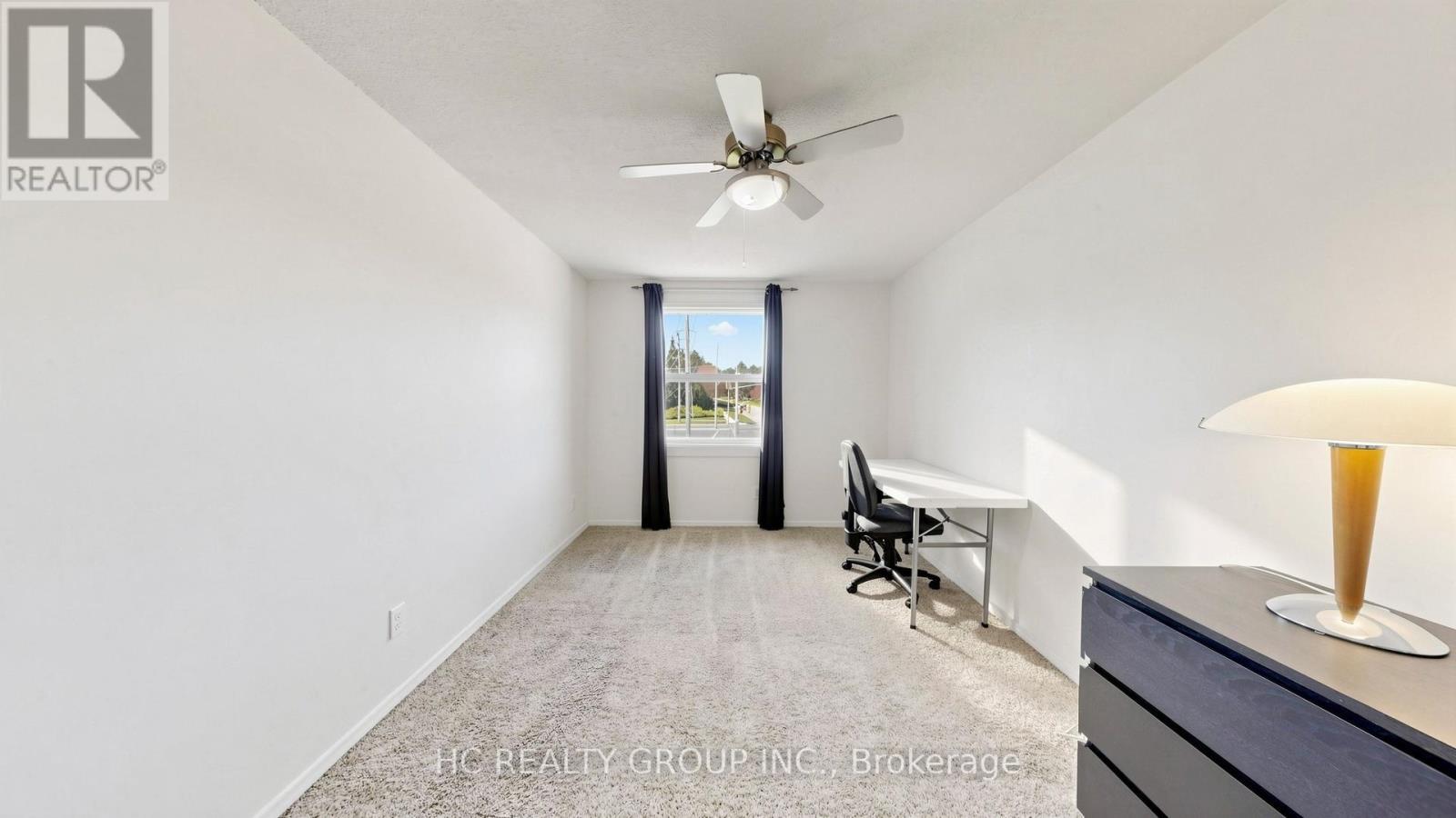 1 - 433 Keats Way, Waterloo, ON - Indoor