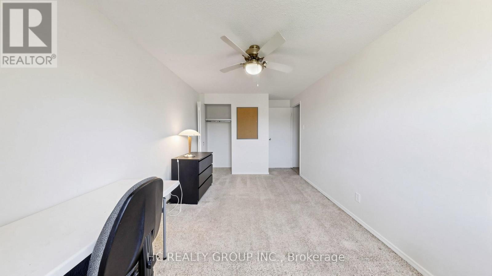 1 - 433 Keats Way, Waterloo, ON - Indoor