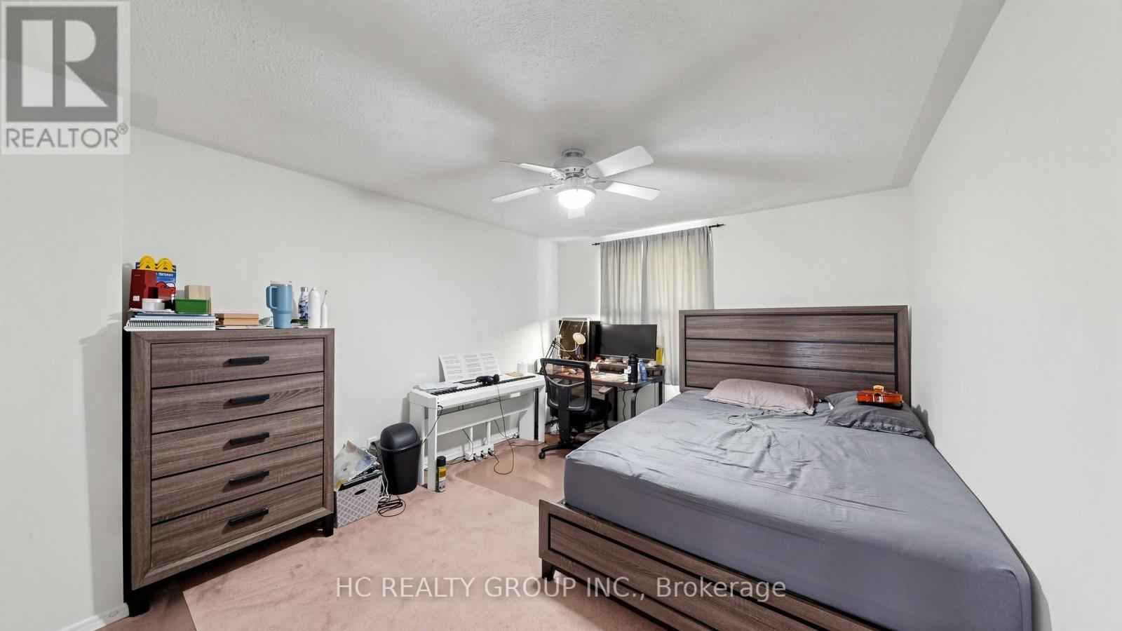1 - 433 Keats Way, Waterloo, ON - Indoor Photo Showing Bedroom