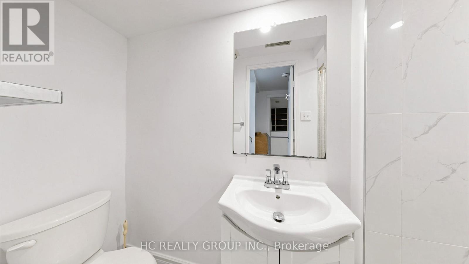 1 - 433 Keats Way, Waterloo, ON - Indoor Photo Showing Bathroom