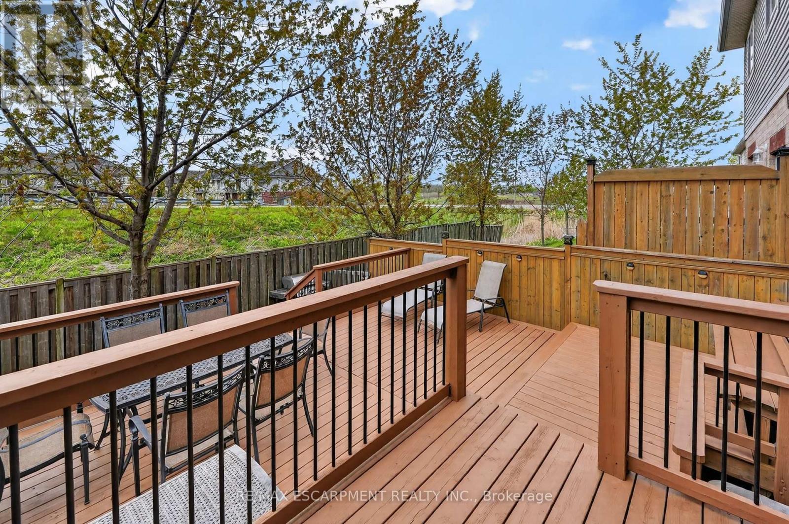 11 - 8 Lakelawn Road, Grimsby, ON - Outdoor With Deck Patio Veranda With Exterior