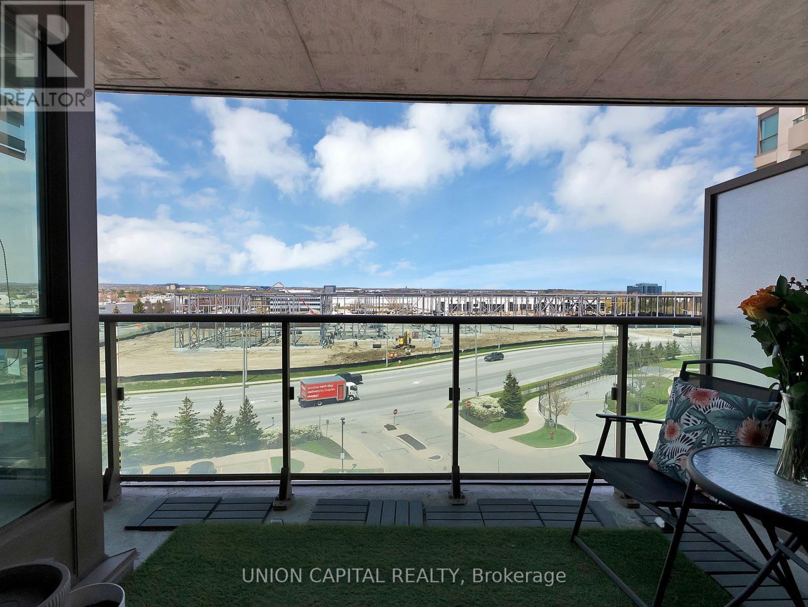 622 - 75 Norman Bethune Avenue E, Richmond Hill, ON - Outdoor With Balcony With View