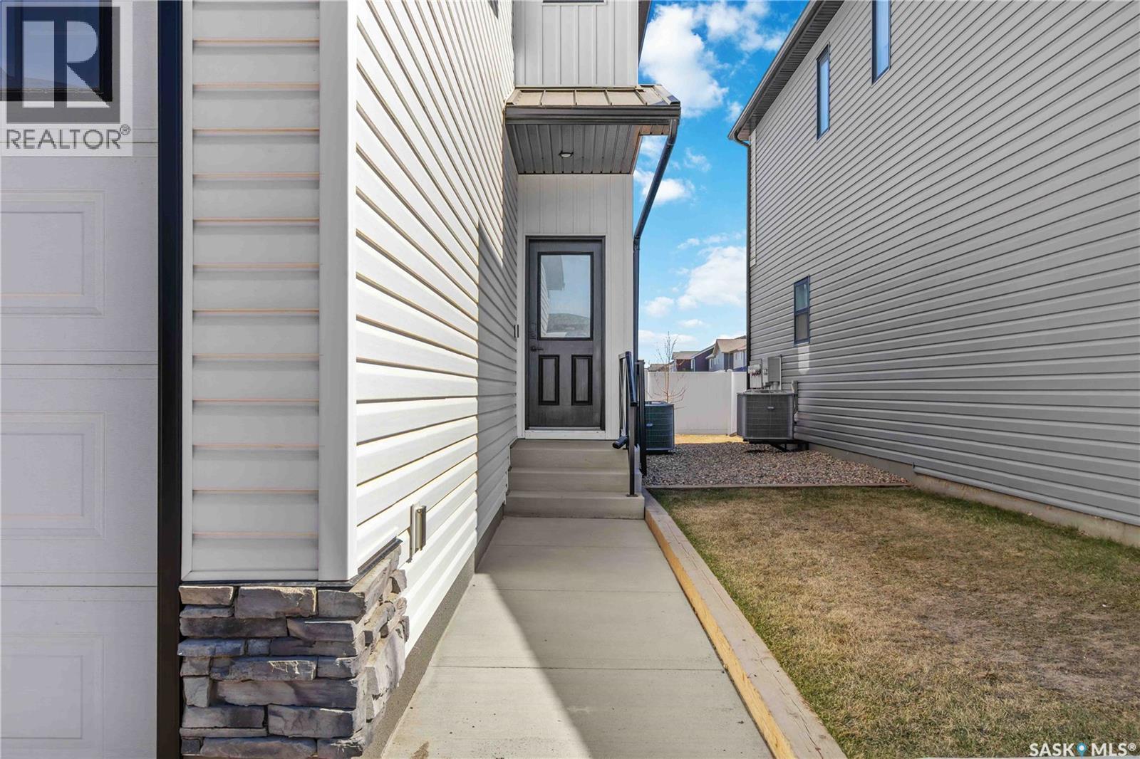 26 625 Dagnone Crescent, Saskatoon, SK - Outdoor With Exterior