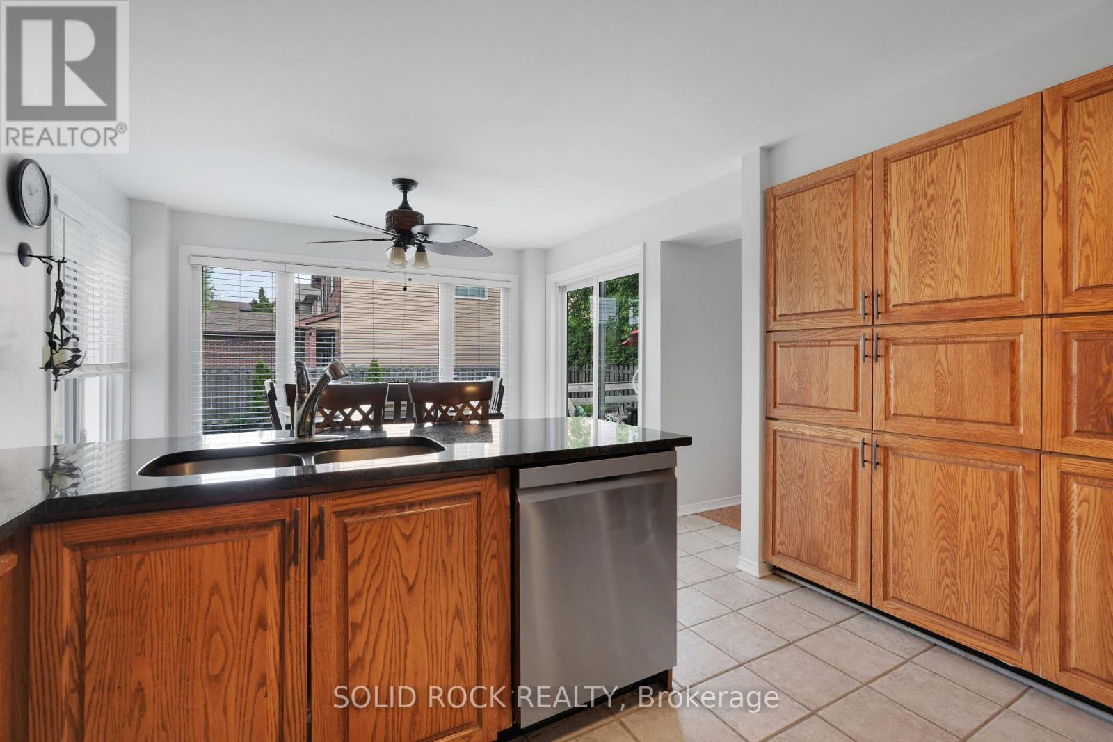Ample storage space for kitchen appliances - 41 Framingham Crescent, Ottawa, ON - Indoor Photo Showing Kitchen With Double Sink