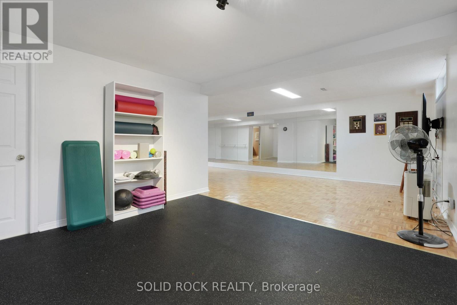 Basement - Workout area leads to dance studio - 41 Framingham Crescent, Ottawa, ON - Indoor Photo Showing Other Room