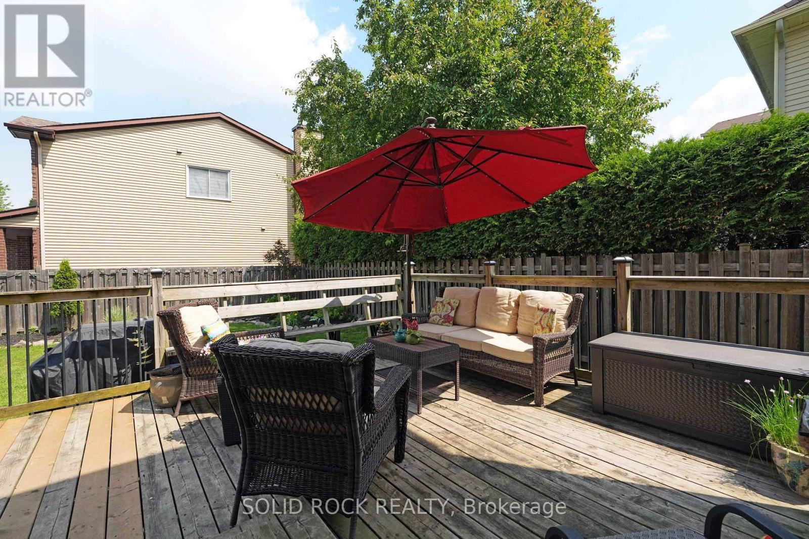 41 Framingham Crescent, Ottawa, ON - Outdoor With Deck Patio Veranda With Exterior