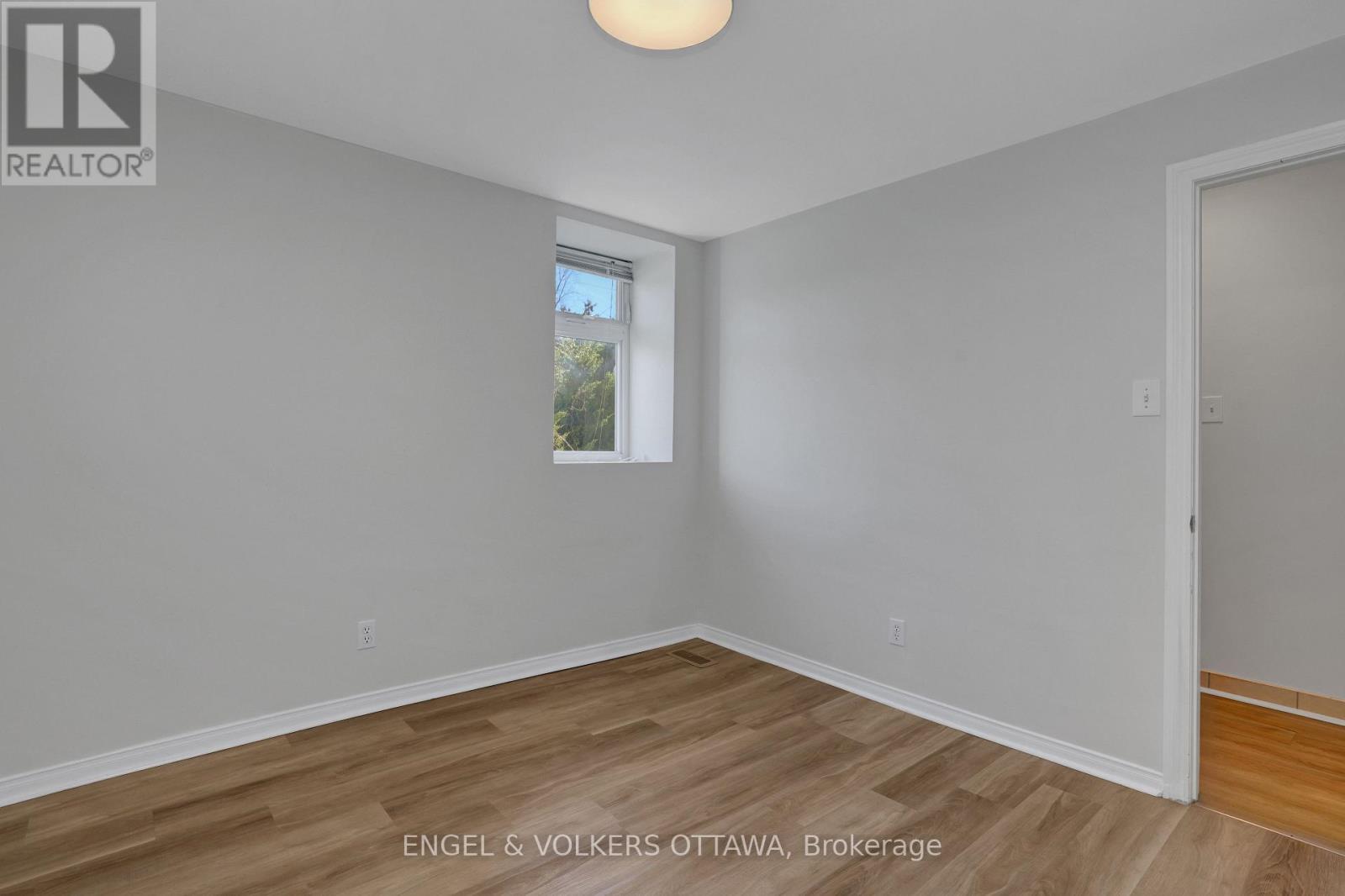 504 Hilson Avenue, Ottawa, ON