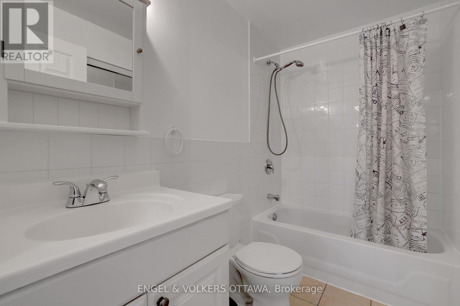 504 Hilson Avenue, Ottawa, ON