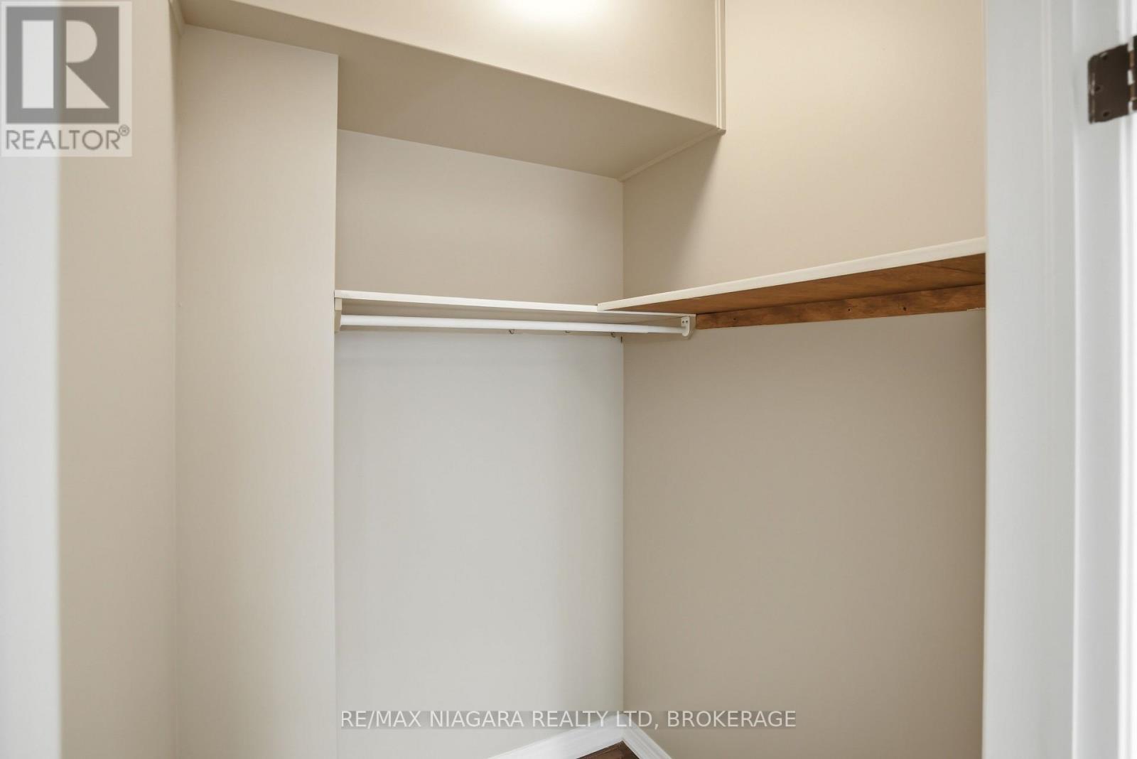 106 - 6045 Dunn Street, Niagara Falls (Dorchester), ON - Indoor With Storage