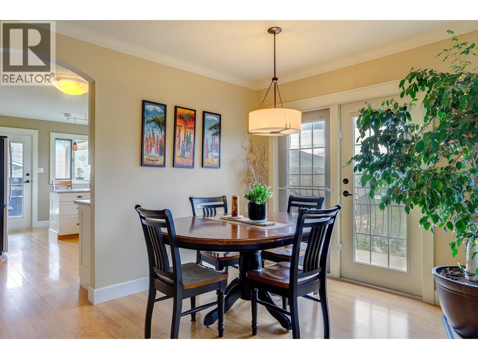 8308 Kalview Drive, Coldstream, BC - Indoor Photo Showing Dining Room