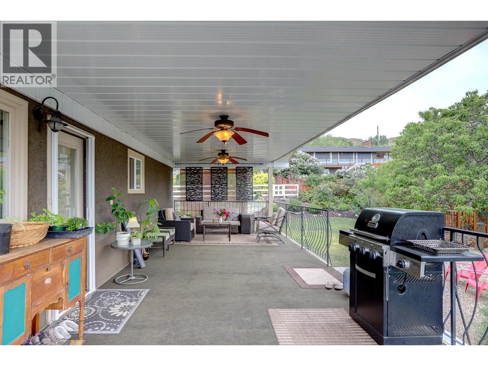 8308 Kalview Drive, Coldstream, BC - Outdoor With Exterior