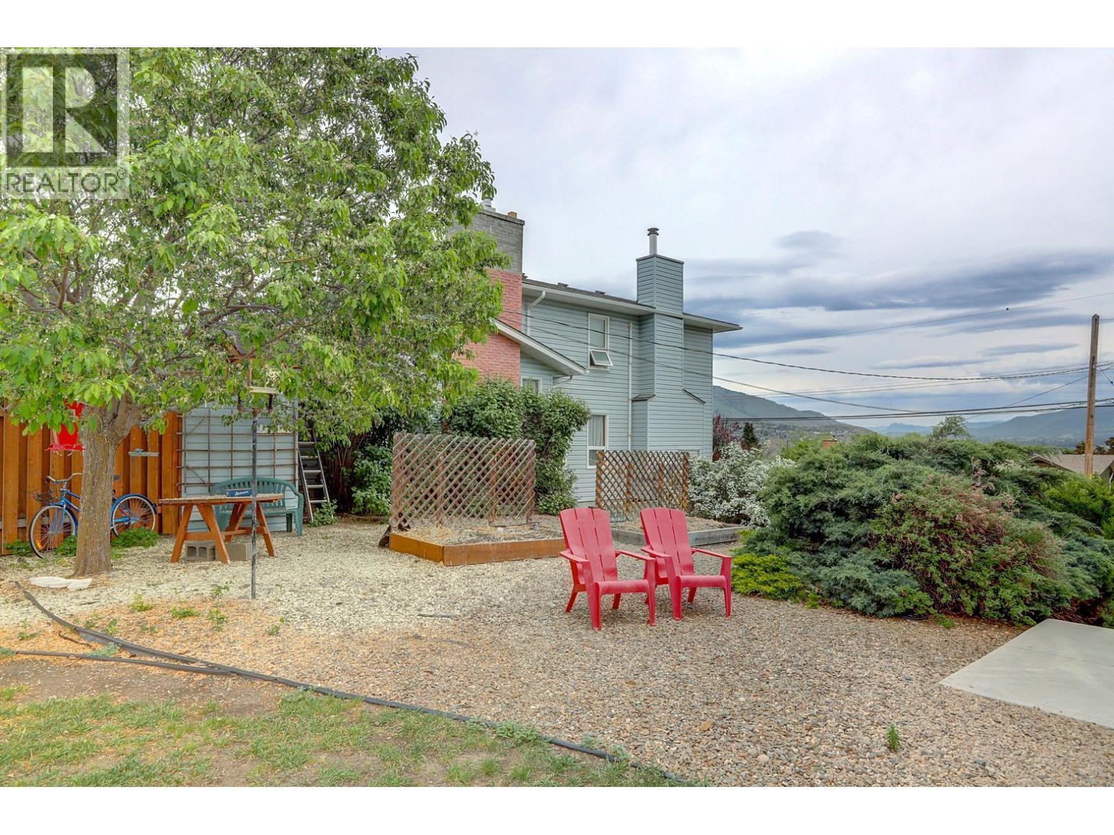 8308 Kalview Drive, Coldstream, BC - Outdoor