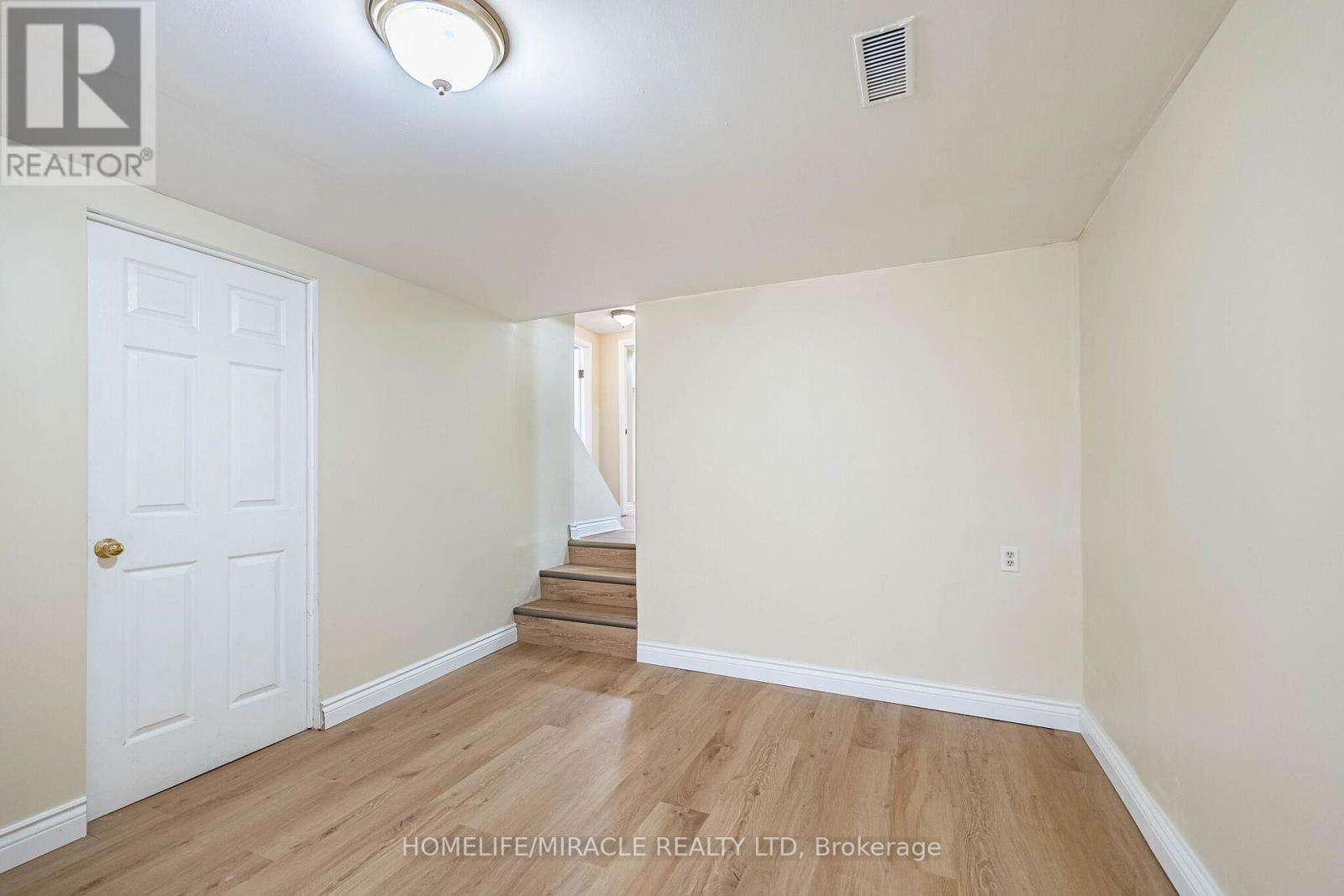794 Stone Church Road E, Hamilton, ON - Indoor Photo Showing Other Room