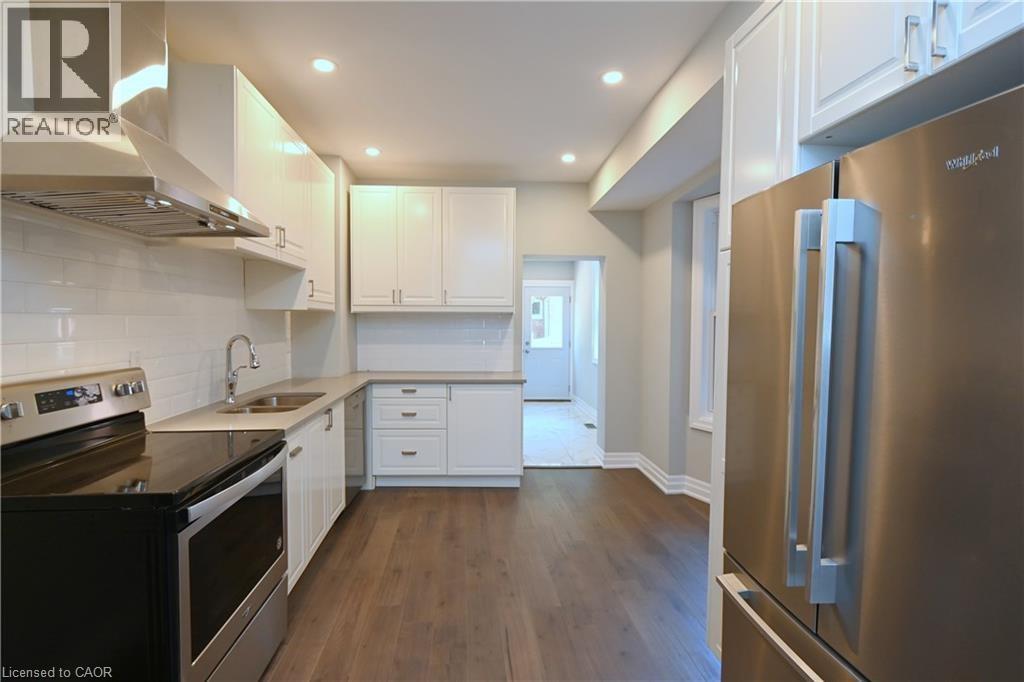 175 Forest Avenue, Hamilton, ON - Indoor Photo Showing Kitchen With Double Sink