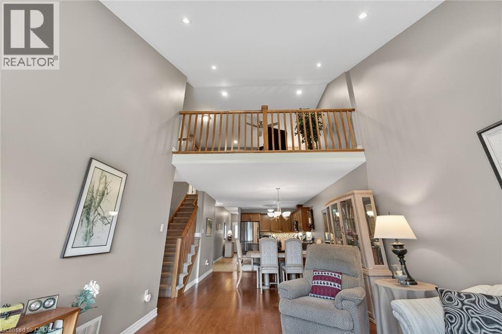 53 Hallmark Trail, Hamilton, ON - Indoor