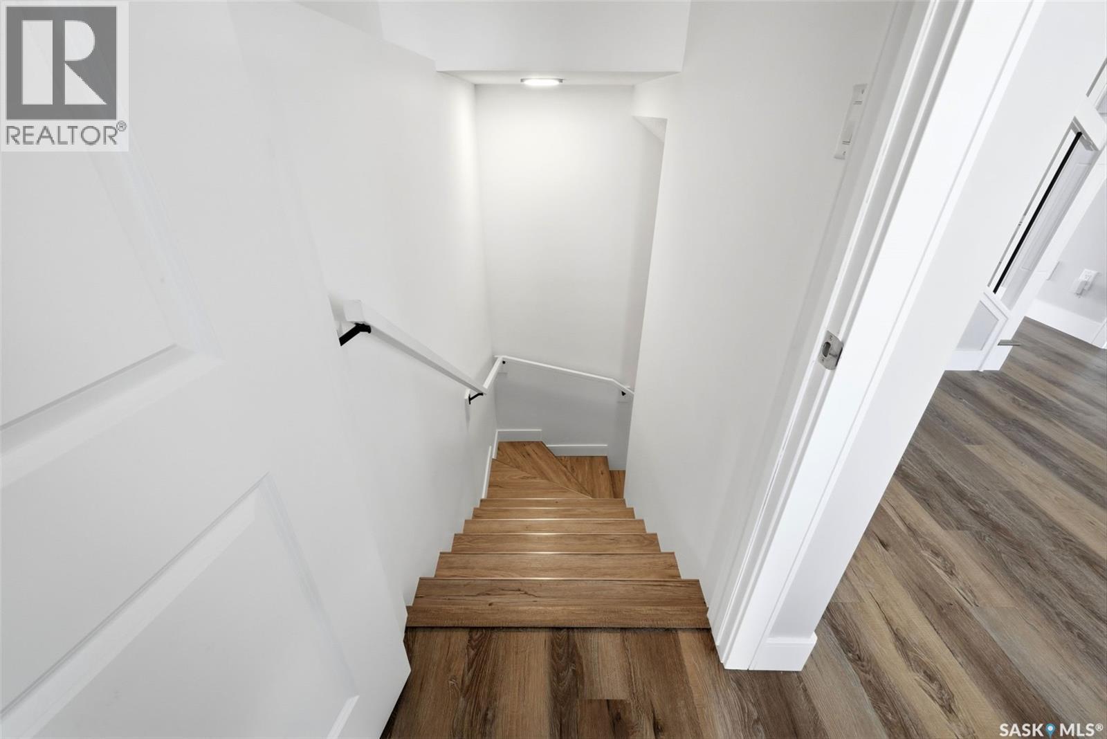 2100 Queen Street, Regina, SK - Indoor Photo Showing Other Room