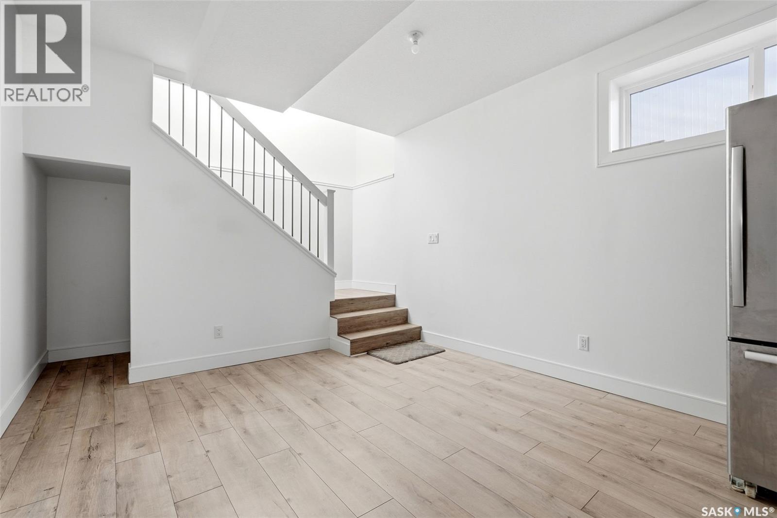 2100 Queen Street, Regina, SK - Indoor Photo Showing Other Room