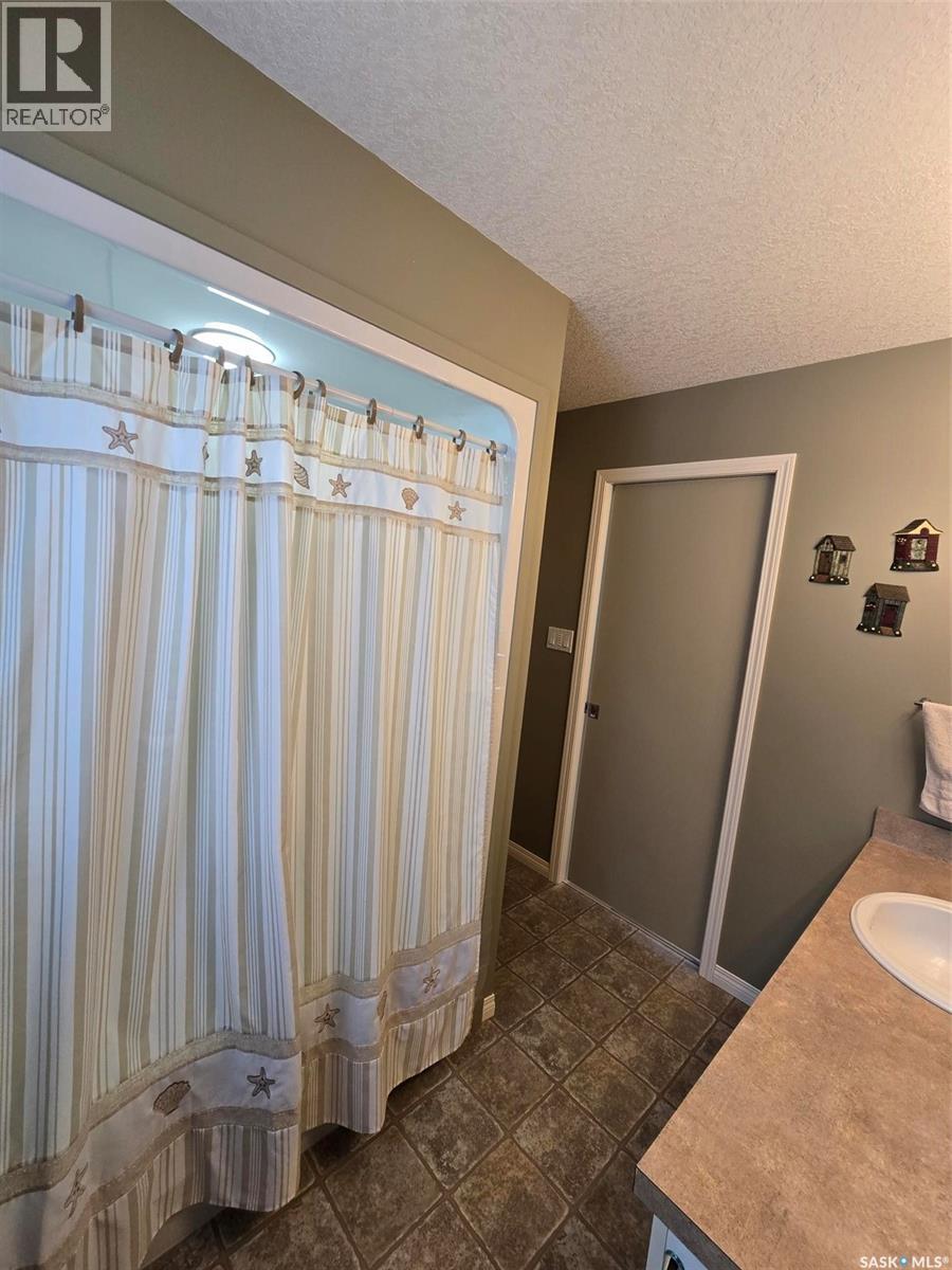 106 Seashell Road, Crooked Lake, SK