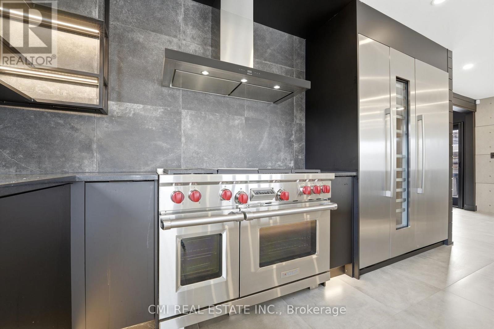 23 Logstone Crescent, Toronto, ON - Indoor Photo Showing Kitchen