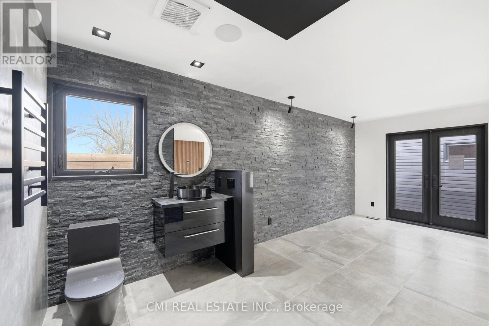23 Logstone Crescent, Toronto, ON - Indoor Photo Showing Other Room