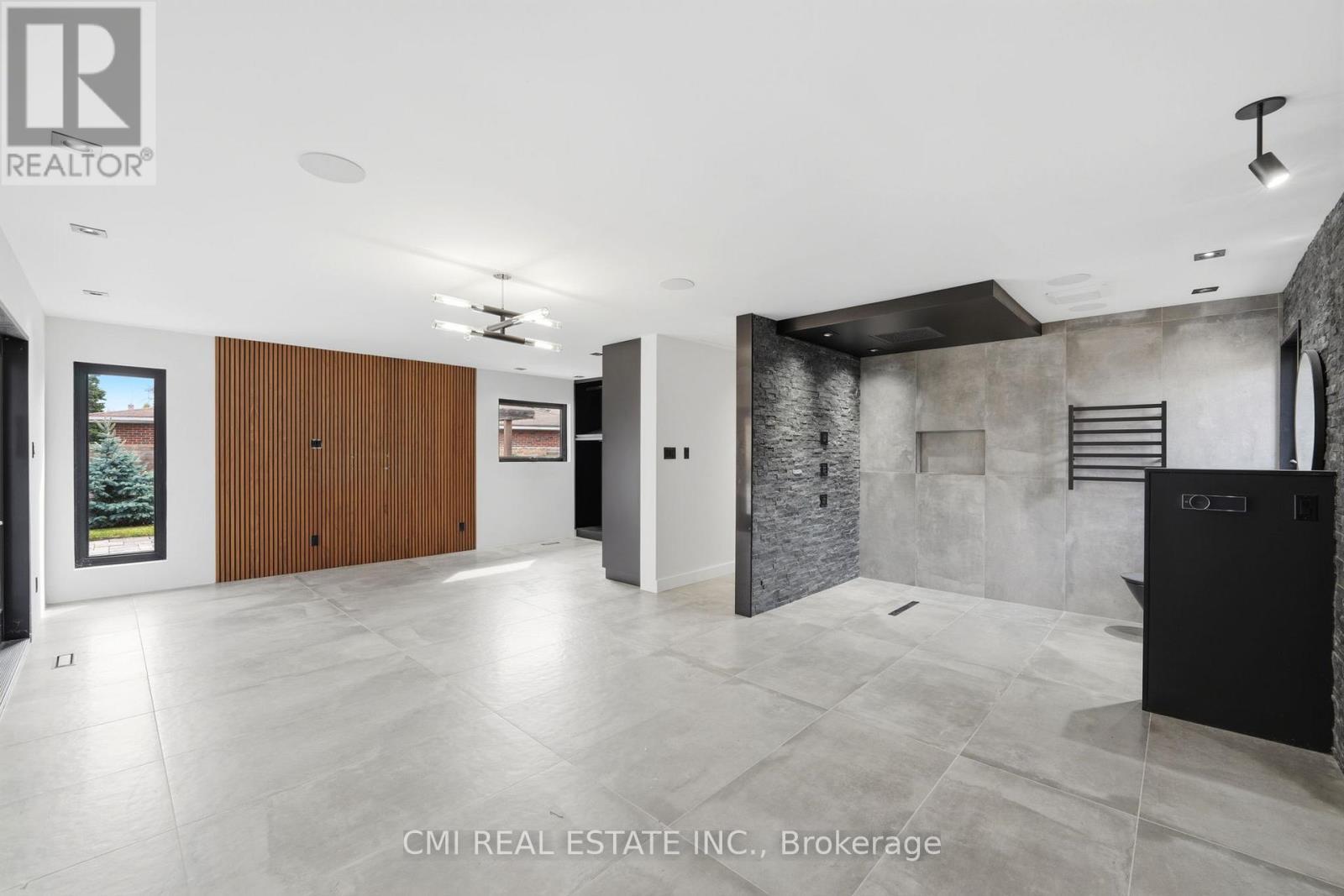 23 Logstone Crescent, Toronto, ON - Indoor Photo Showing Other Room