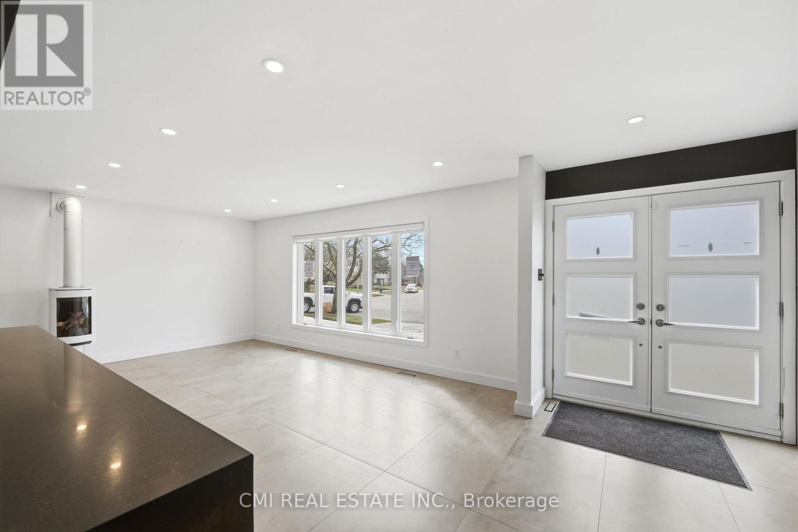 23 Logstone Crescent, Toronto, ON - Indoor