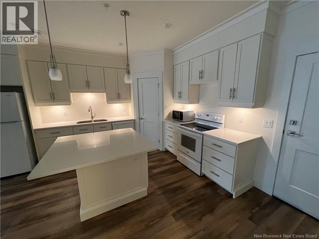54 Hampton Road Unit# 206, Rothesay, NB - Indoor Photo Showing Kitchen