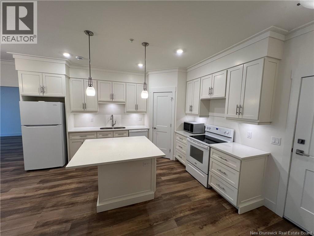 54 Hampton Road Unit# 206, Rothesay, NB - Indoor Photo Showing Kitchen