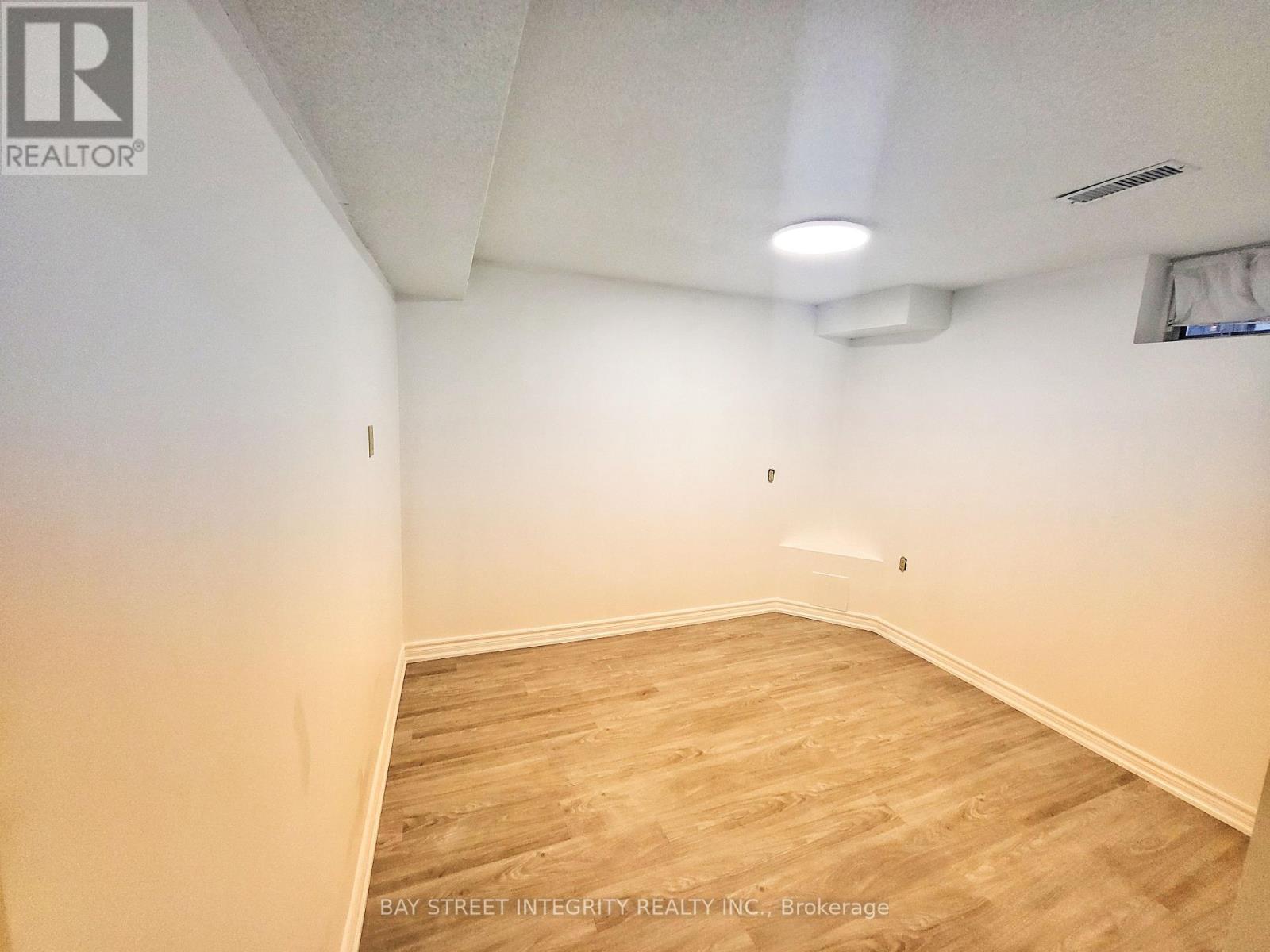 Lower 37 Sandham Crescent, Markham, ON - Indoor Photo Showing Other Room