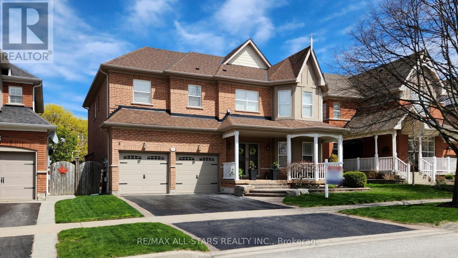 9 Confederation Drive, Uxbridge, ON - Outdoor With Deck Patio Veranda With Facade