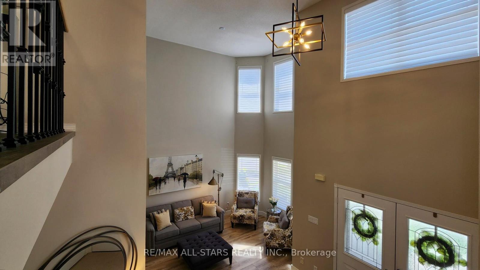 9 Confederation Drive, Uxbridge, ON - Indoor Photo Showing Other Room