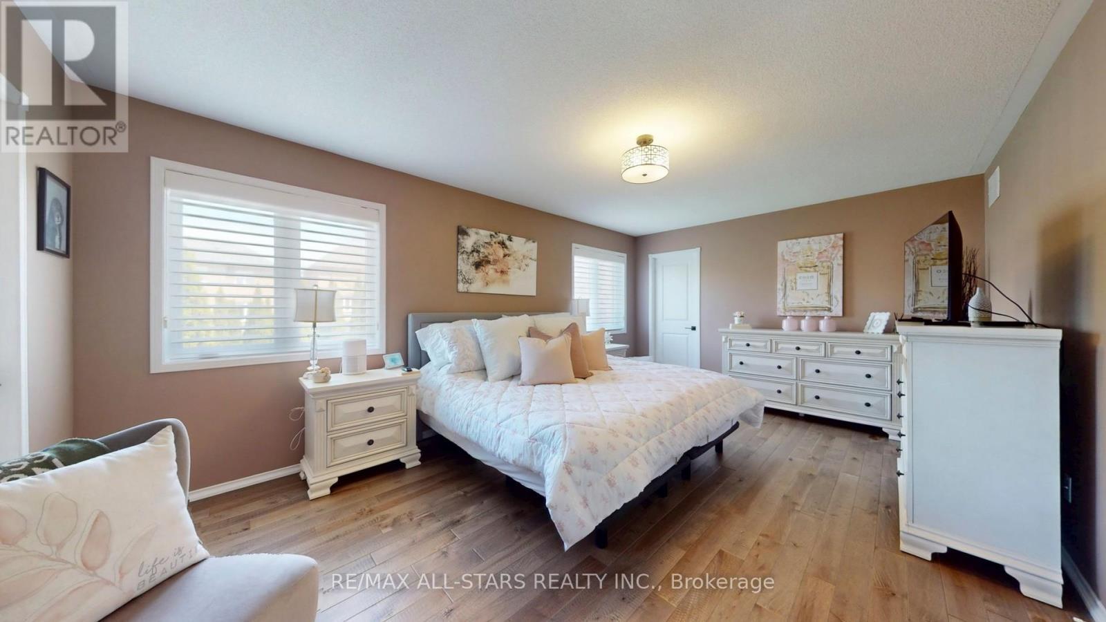9 Confederation Drive, Uxbridge, ON - Indoor Photo Showing Bedroom