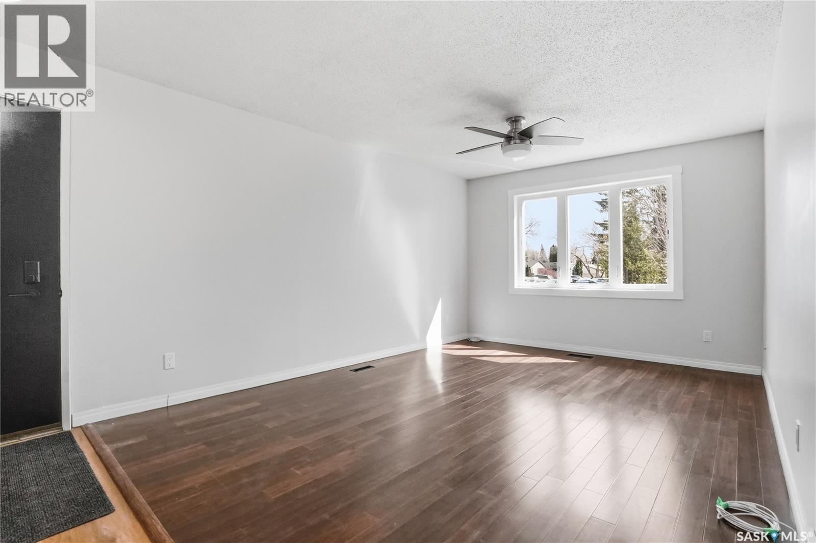 53 Rita Crescent, Saskatoon, SK - Indoor Photo Showing Other Room