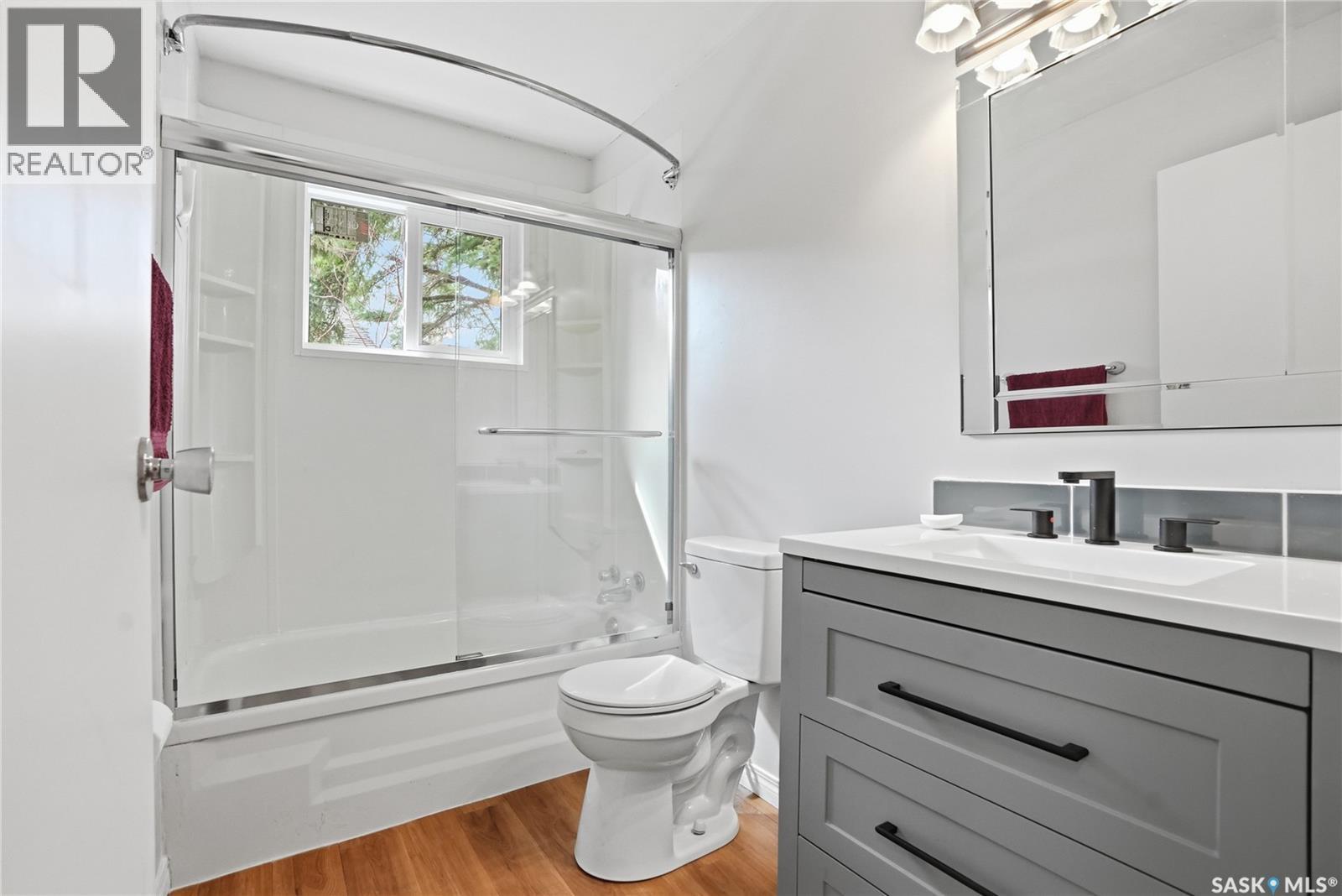 53 Rita Crescent, Saskatoon, SK - Indoor Photo Showing Bathroom