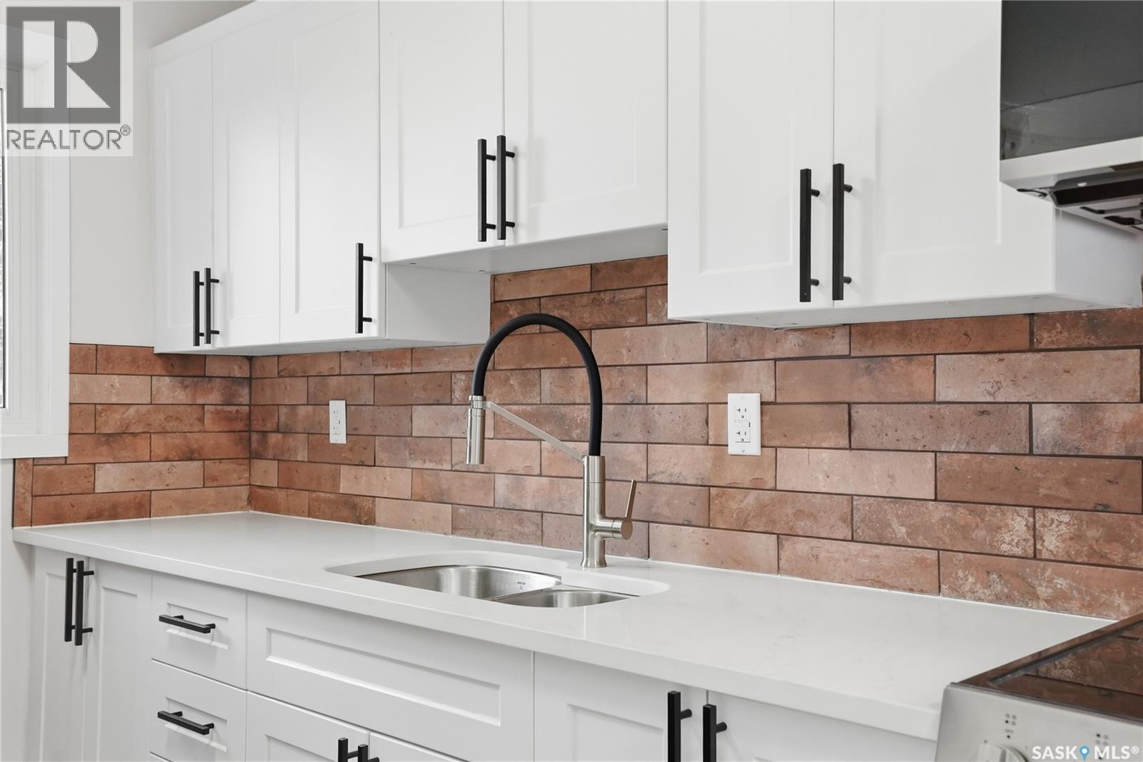53 Rita Crescent, Saskatoon, SK - Indoor Photo Showing Kitchen With Double Sink