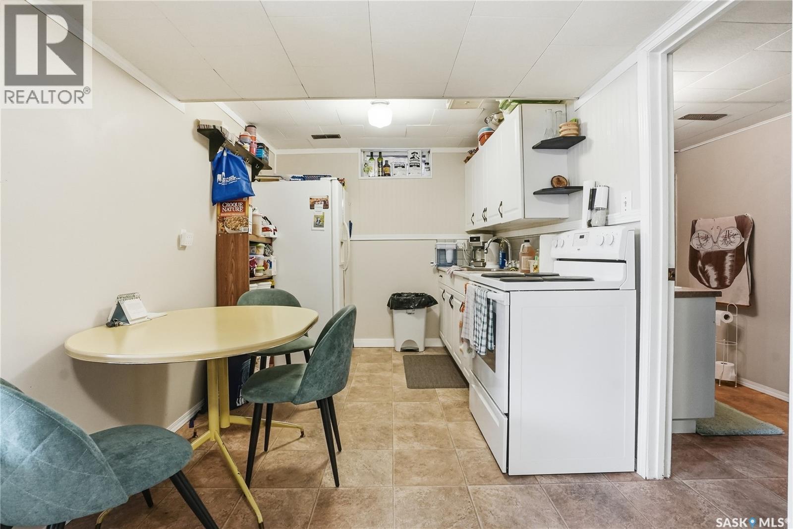 53 Rita Crescent, Saskatoon, SK - Indoor Photo Showing Laundry Room