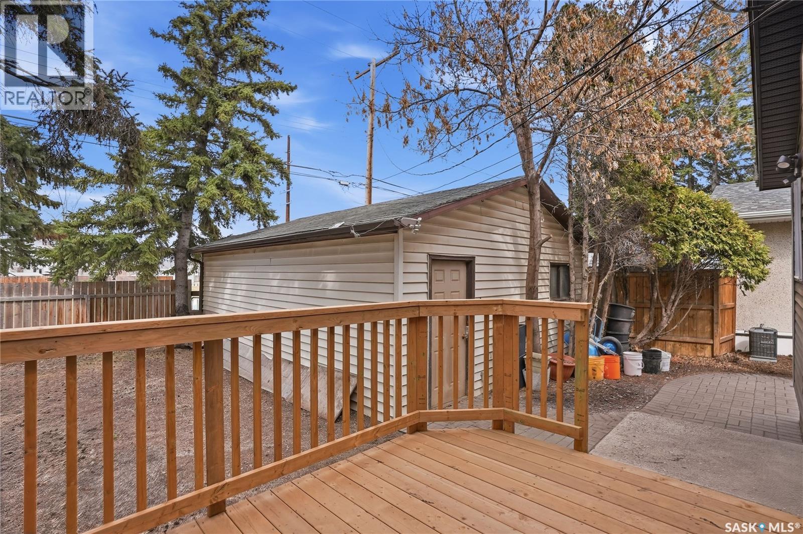53 Rita Crescent, Saskatoon, SK - Outdoor With Deck Patio Veranda With Exterior