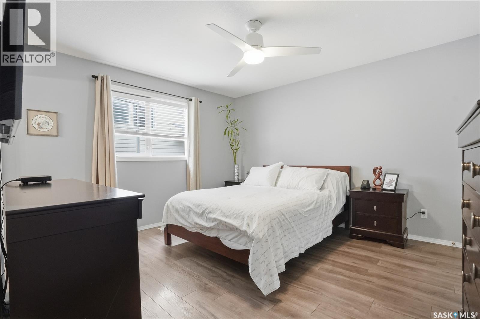523 Pobran Crescent, Saskatoon, SK - Indoor Photo Showing Bedroom