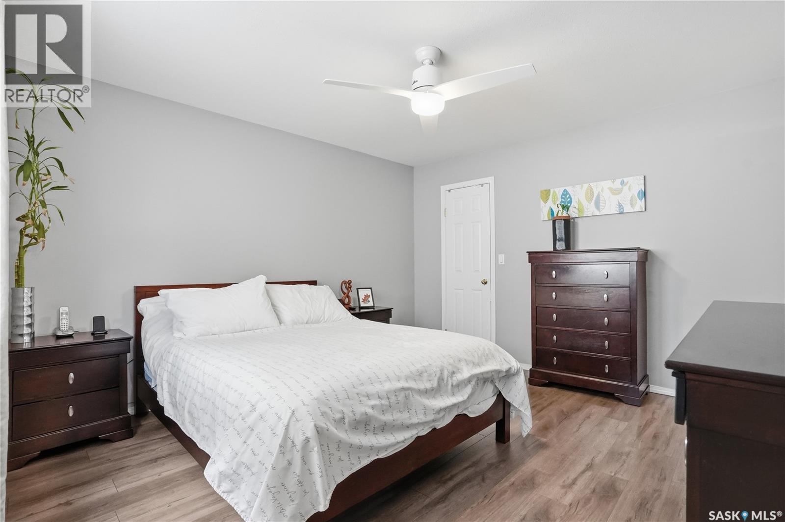 523 Pobran Crescent, Saskatoon, SK - Indoor Photo Showing Bedroom
