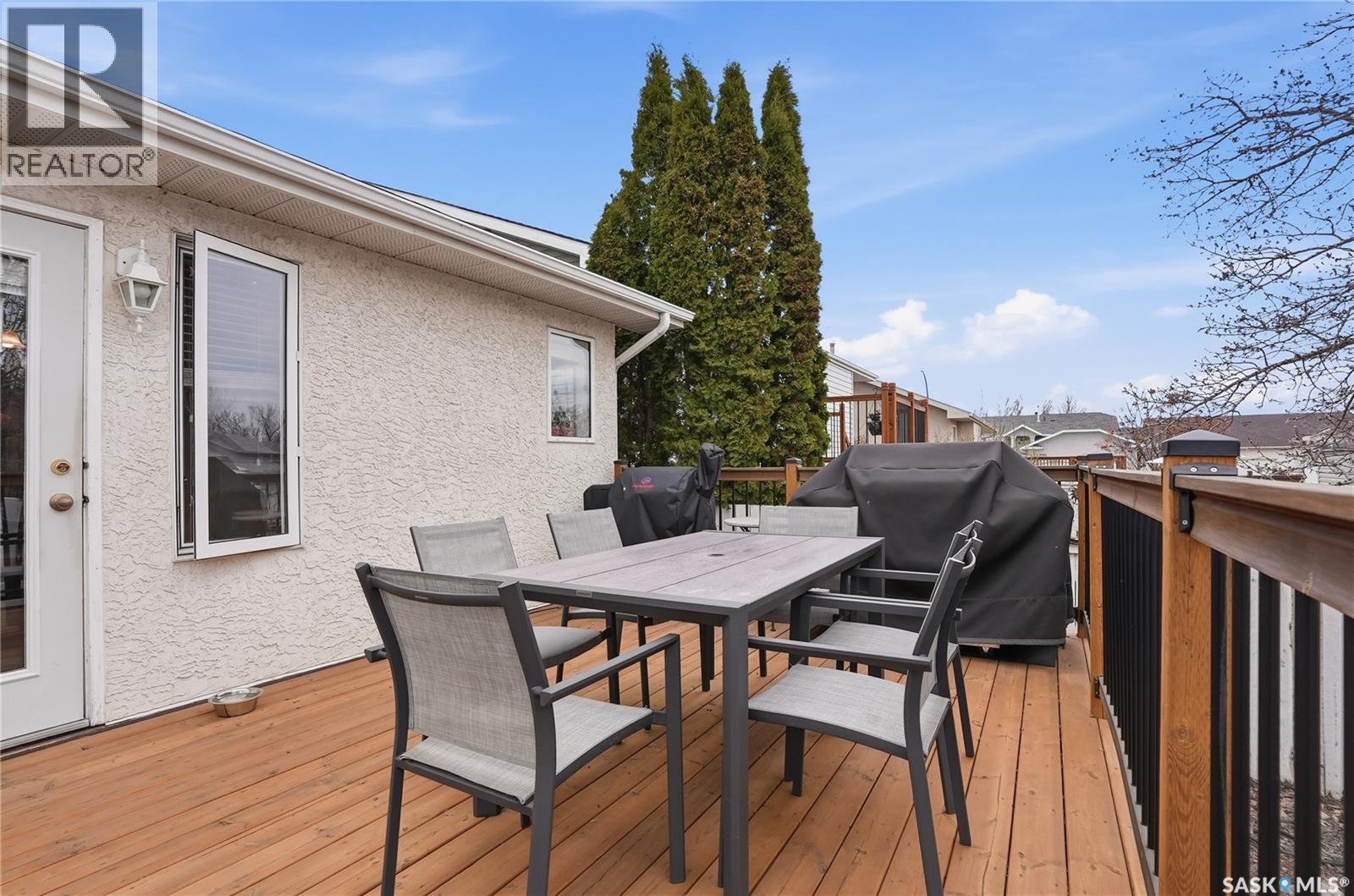 523 Pobran Crescent, Saskatoon, SK - Outdoor With Deck Patio Veranda With Exterior