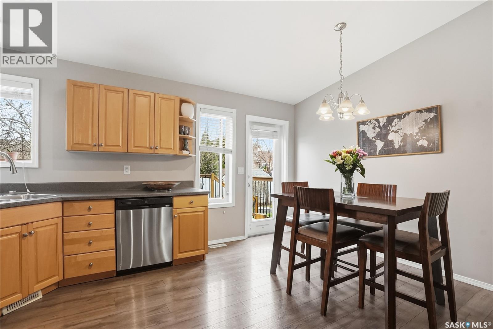 523 Pobran Crescent, Saskatoon, SK - Indoor Photo Showing Dining Room