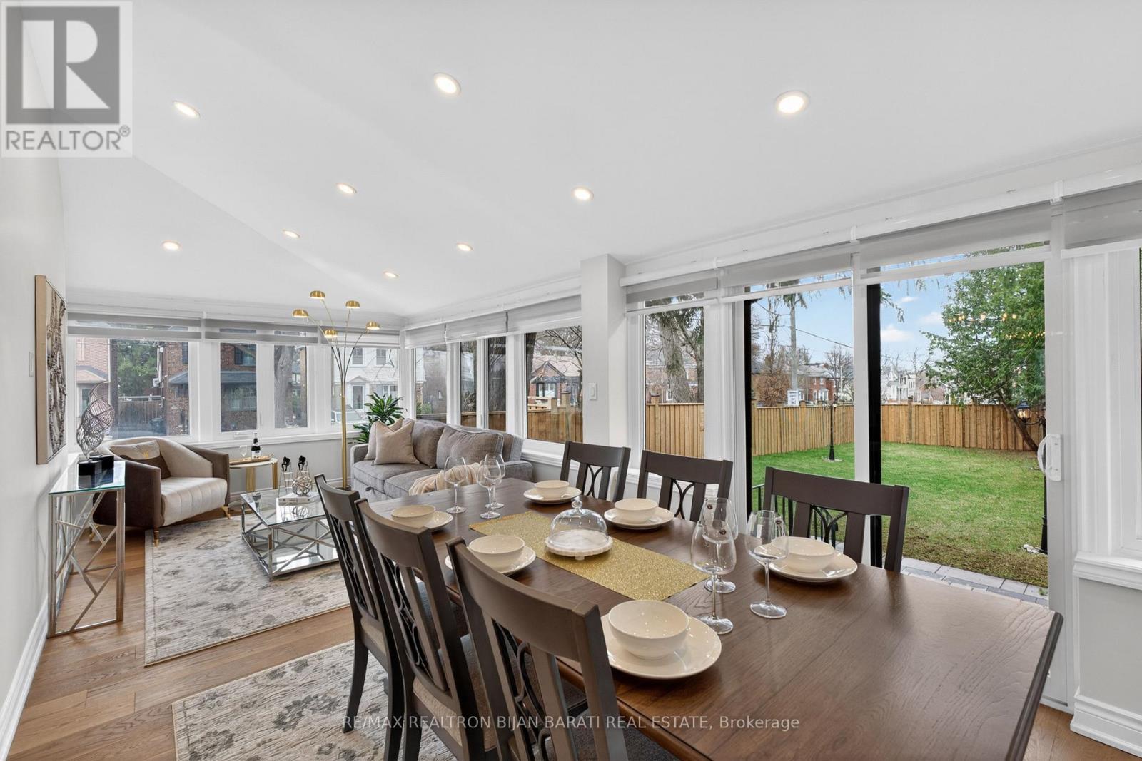 1 Wanless Crescent, Toronto, ON - Indoor Photo Showing Dining Room