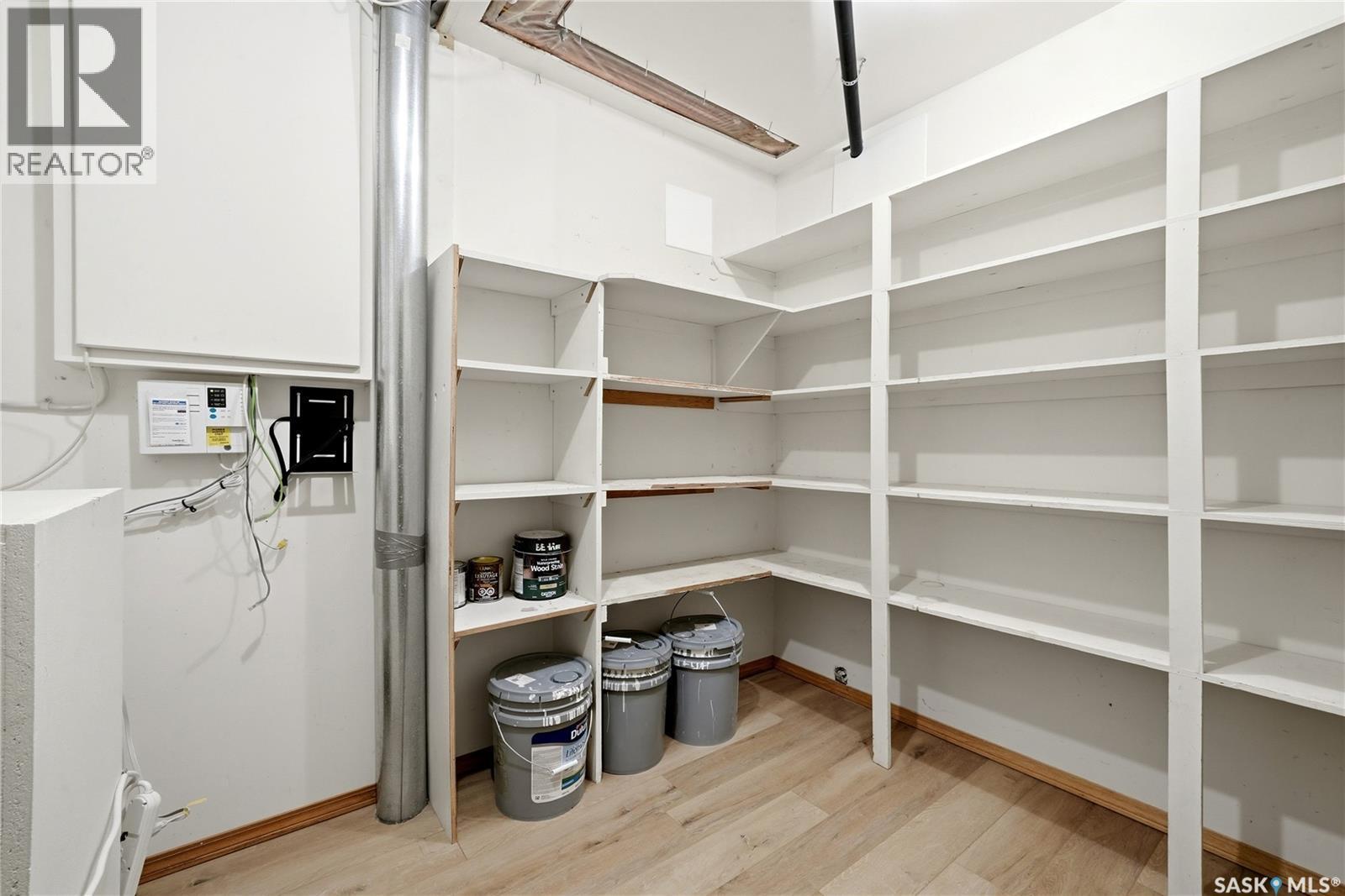 1535 Lee Grayson Crescent N, Regina, SK - Indoor With Storage