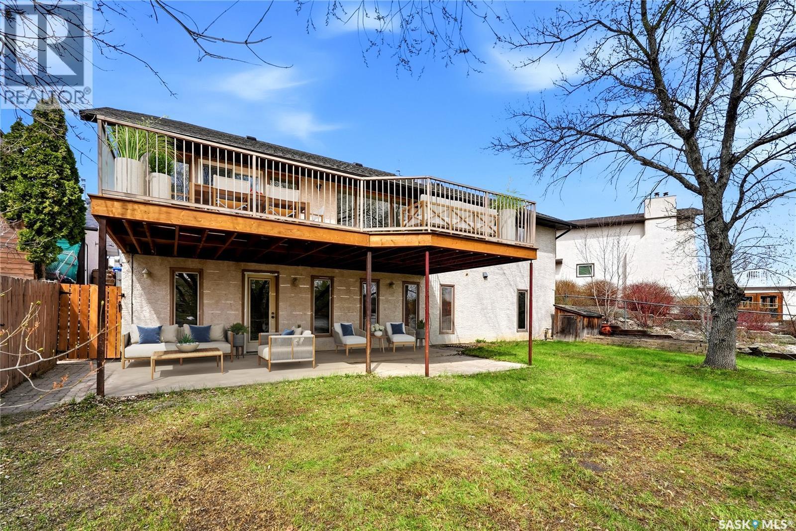 1535 Lee Grayson Crescent N, Regina, SK - Outdoor With Deck Patio Veranda
