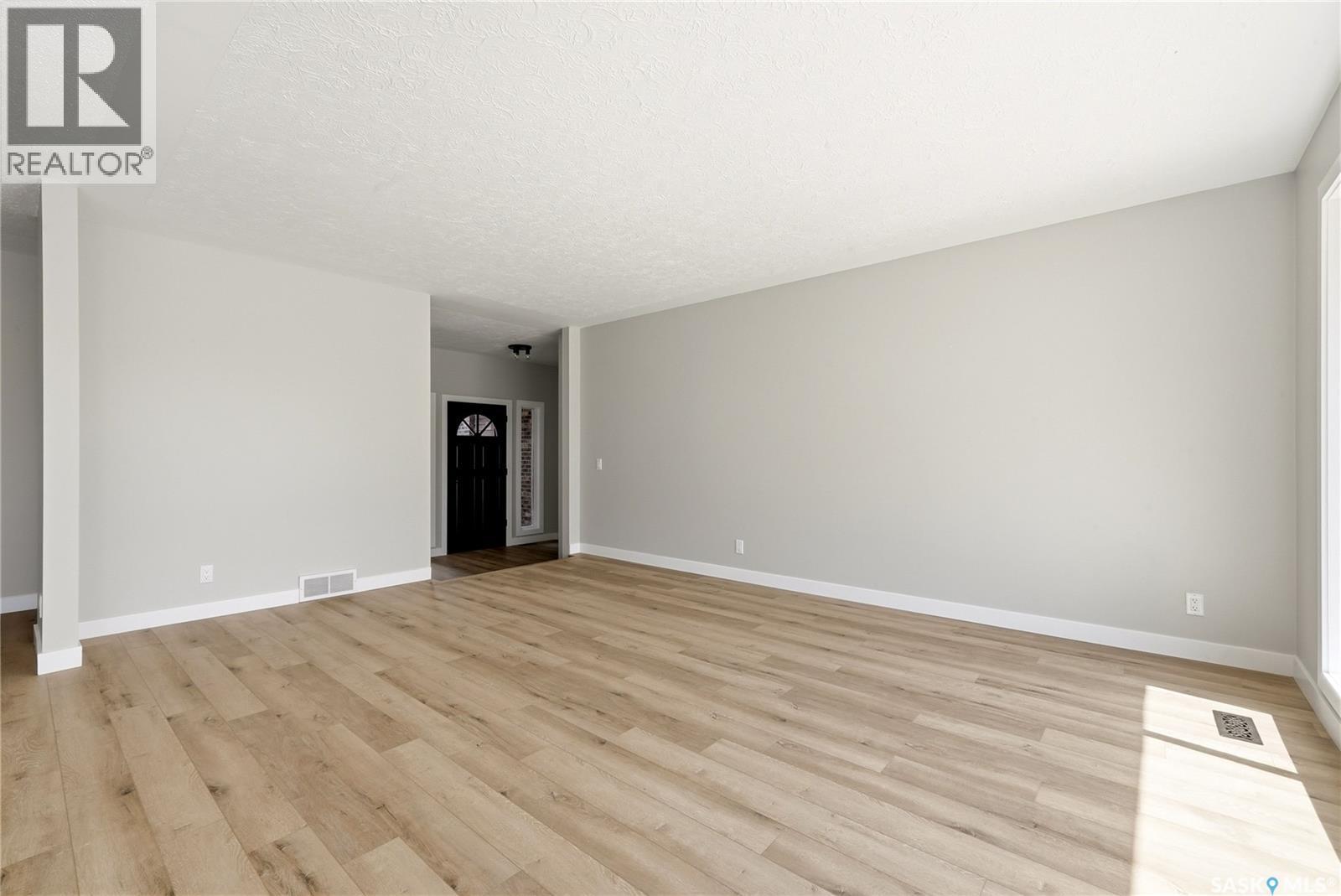 1535 Lee Grayson Crescent N, Regina, SK - Indoor Photo Showing Other Room
