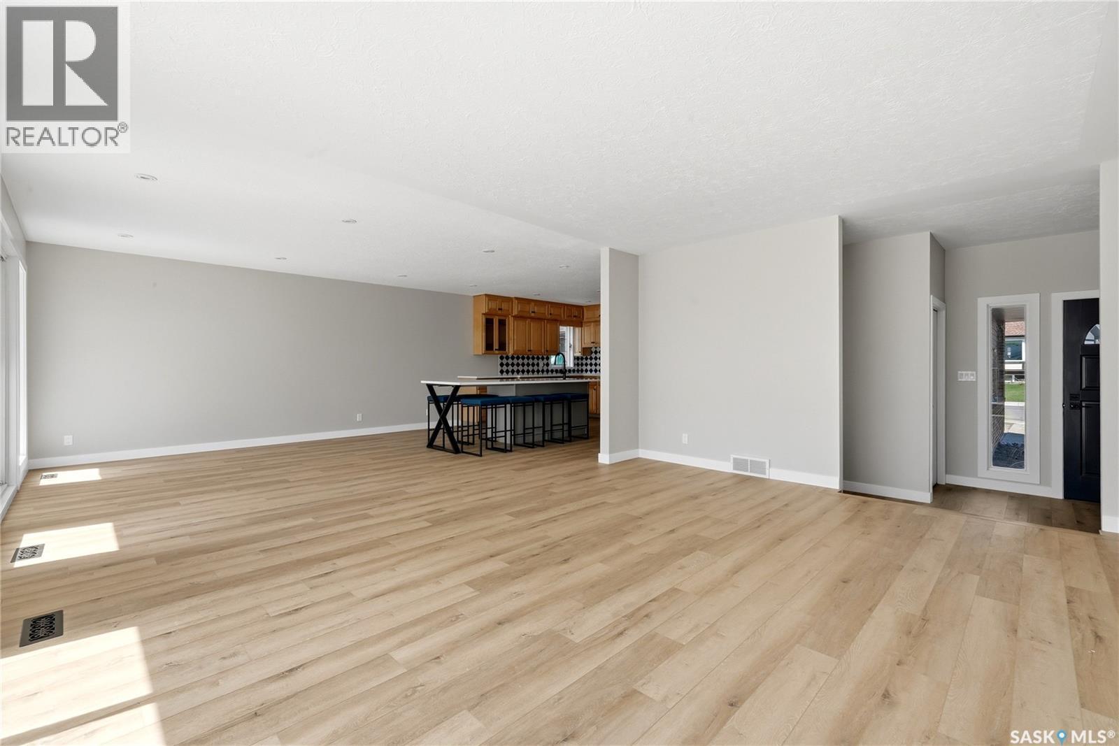 1535 Lee Grayson Crescent N, Regina, SK - Indoor